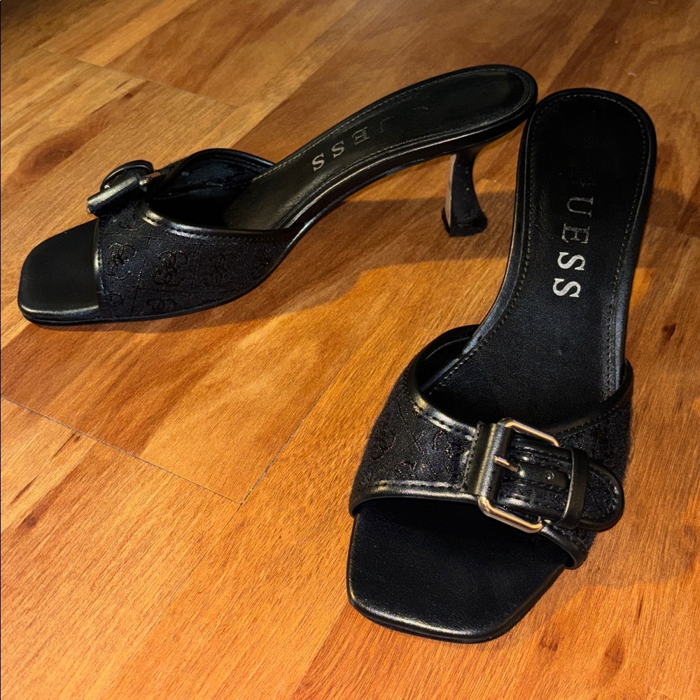 GUESS kitten heels - Picture 3 of 8